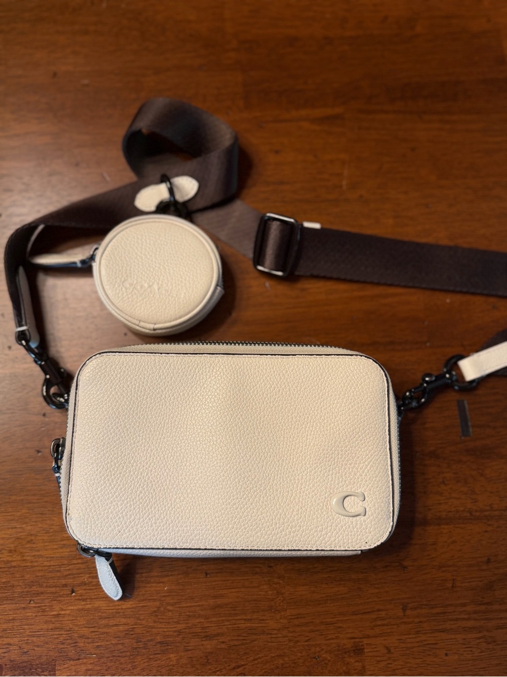 Coach Retro Cream Pebbled Leather Crossbody with Coin Pouch Brown Guitar Strap - Picture 9 of 9